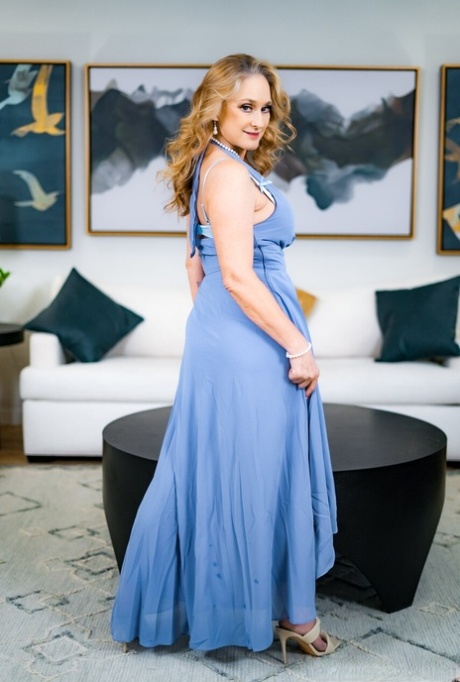 beautiful milf porn pic