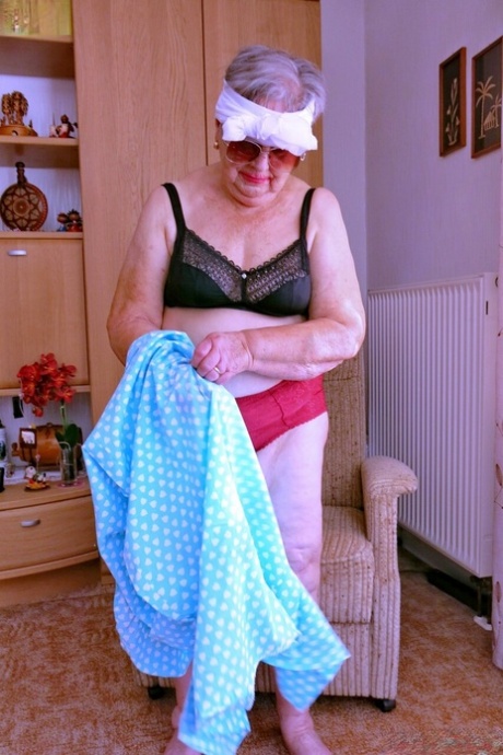mamie seins tombants meilleure exclusivité archive