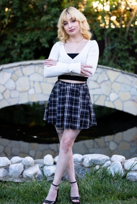 teen schoolgirl sexy xxx picture