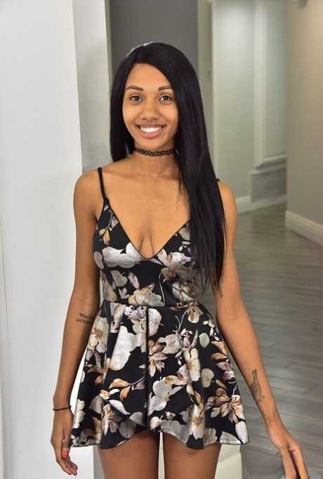 Alexis Avery pornstar naked photo