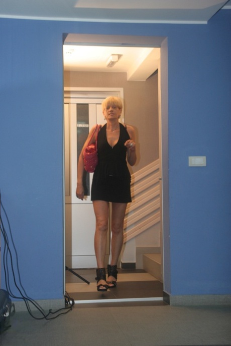 sauna sexy xxx archive