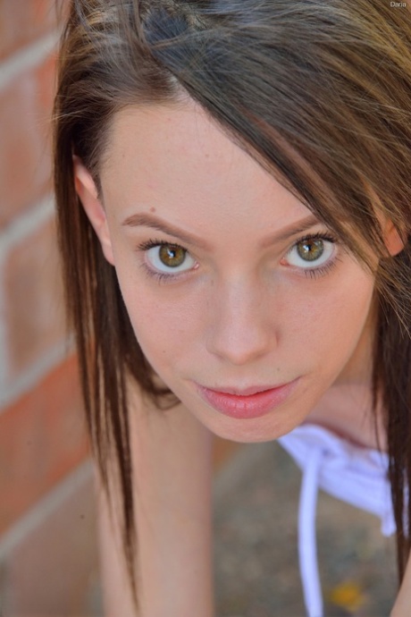 skinny brunette teen nudes picture