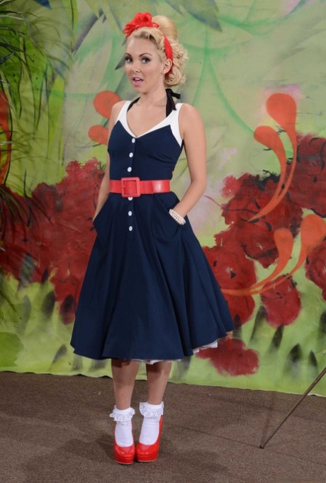pinup hot xxx photo