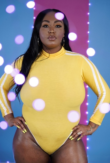 ebony thick thighs sexy naked images