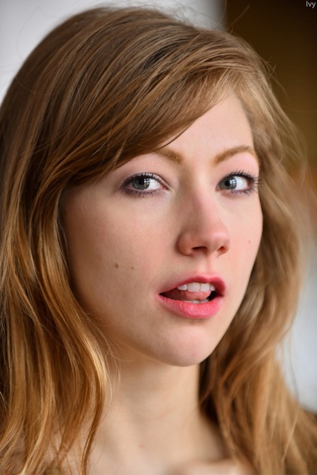 Ivy Wolfe adult actress img