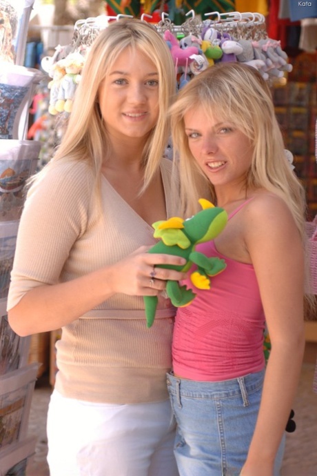 clothed teen pornos images