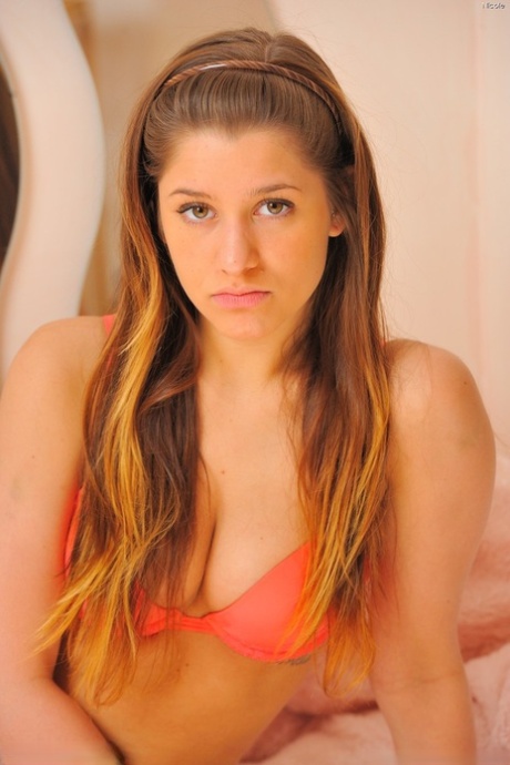 Teddi Rae model nice photo